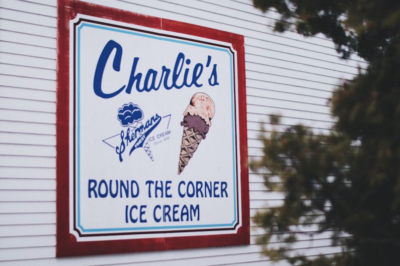 Local Eats - Charlie's round the corner ice cream signage