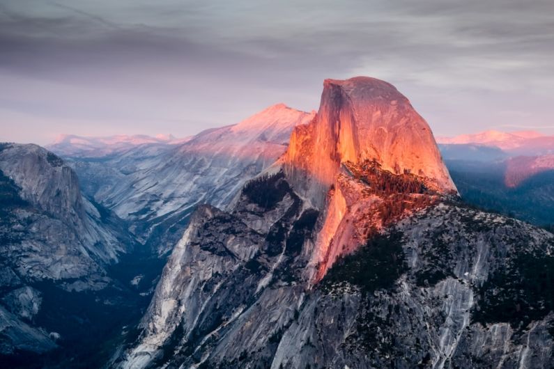 USA Landscapes - landscape photography of grey mountain summit